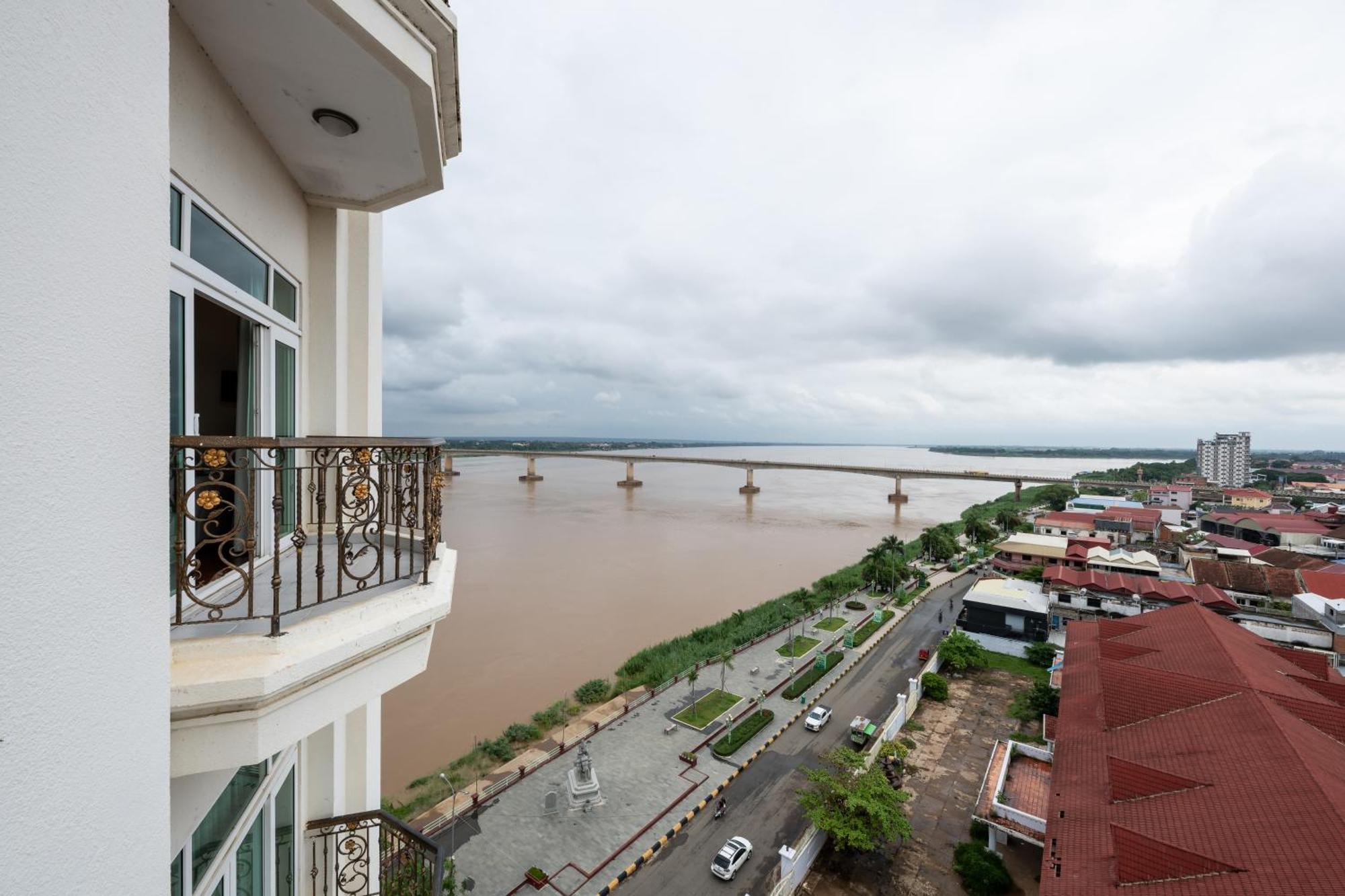 Lbn Asian Hotel Kampong Cham Exterior foto