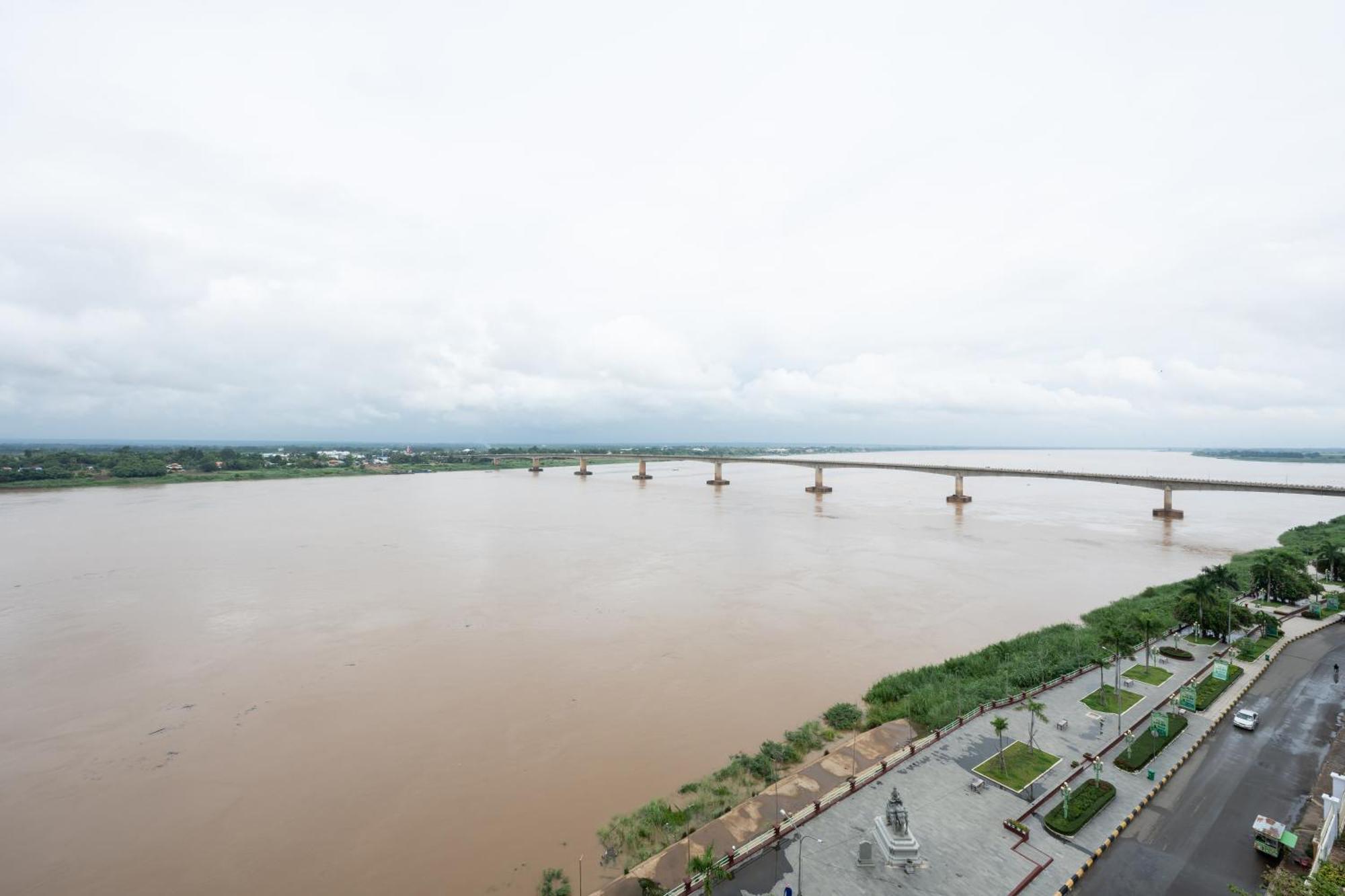 Lbn Asian Hotel Kampong Cham Exterior foto